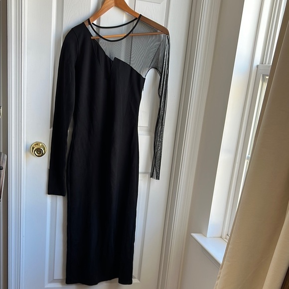 Elegant Black One-Shoulder Dress size medium - Picture 2 of 7